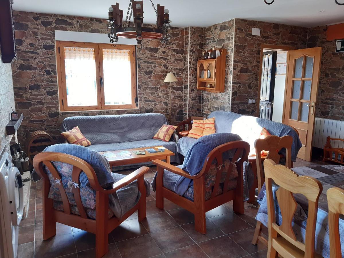 Casa Rural Mi Descanso Valdefuentes de Sangusín Exteriér fotografie