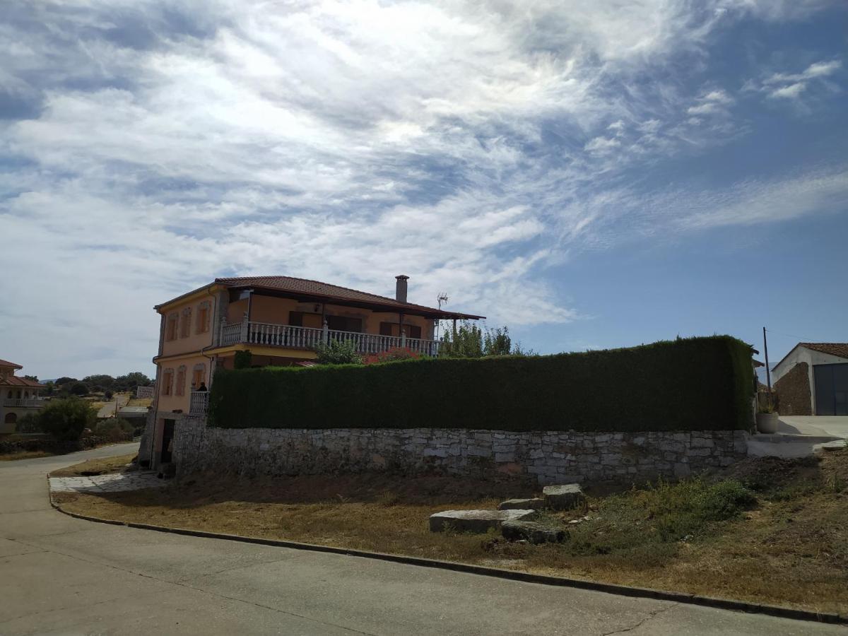 Casa Rural Mi Descanso Valdefuentes de Sangusín Exteriér fotografie