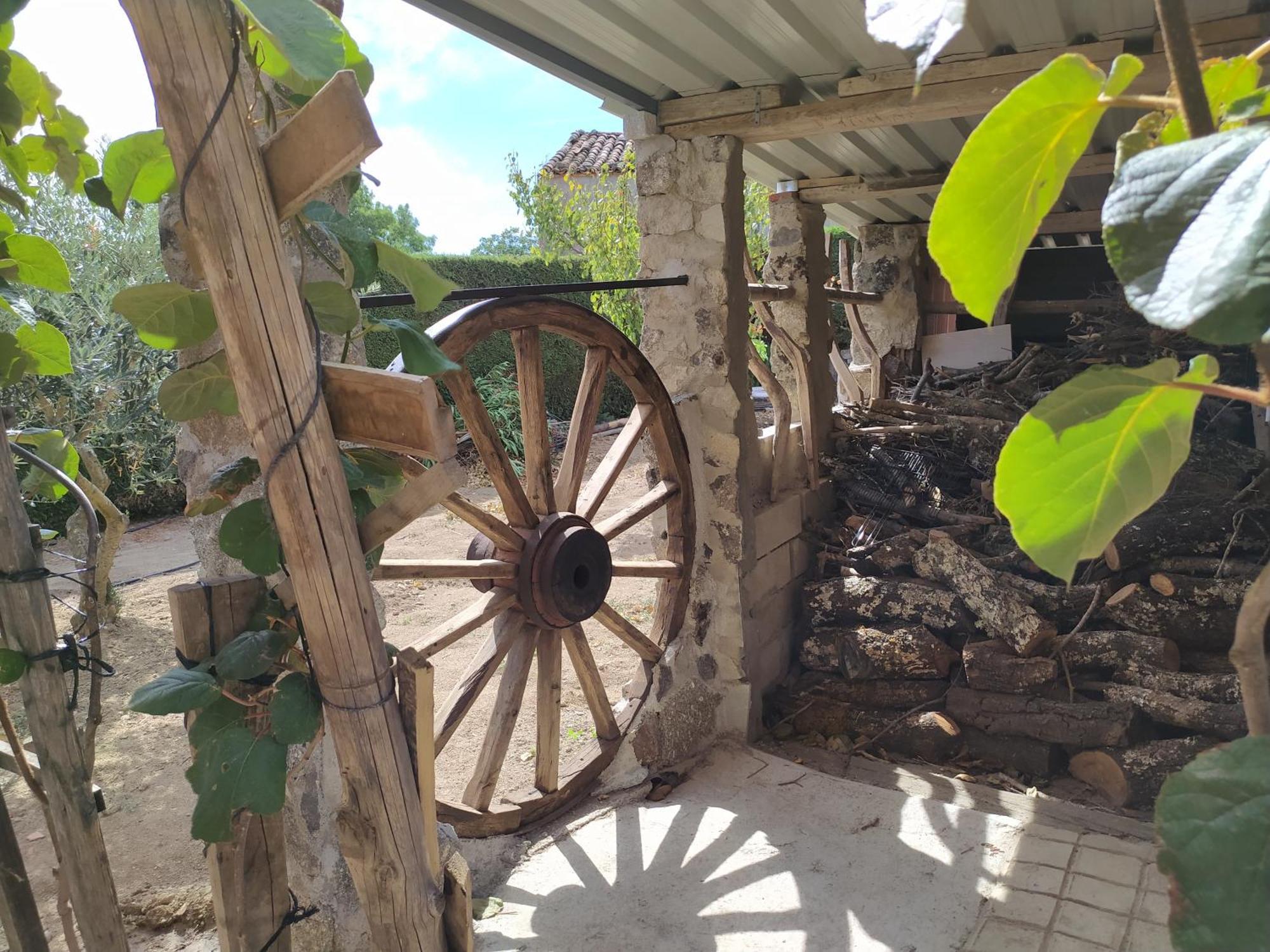 Casa Rural Mi Descanso Valdefuentes de Sangusín Exteriér fotografie