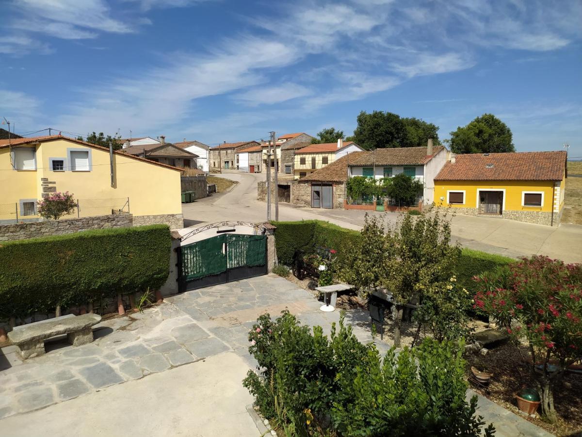 Casa Rural Mi Descanso Valdefuentes de Sangusín Exteriér fotografie