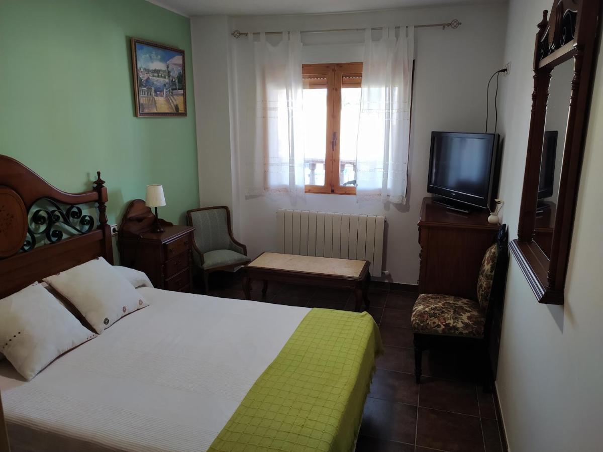 Casa Rural Mi Descanso Valdefuentes de Sangusín Exteriér fotografie
