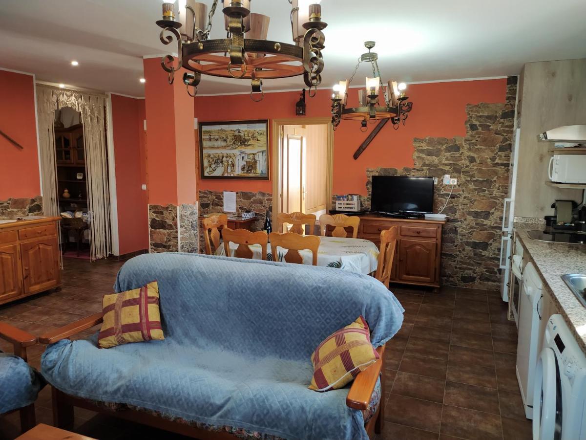 Casa Rural Mi Descanso Valdefuentes de Sangusín Exteriér fotografie