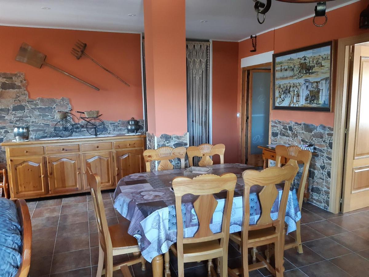 Casa Rural Mi Descanso Valdefuentes de Sangusín Exteriér fotografie